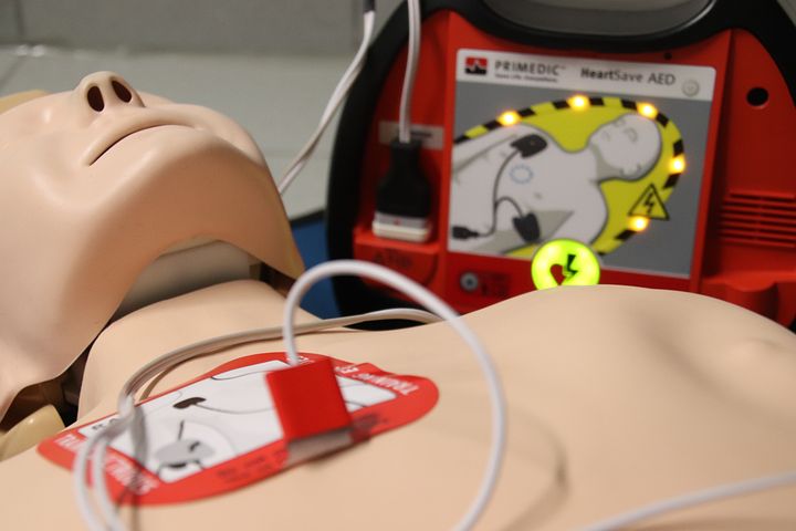 defibrillatore emergenza